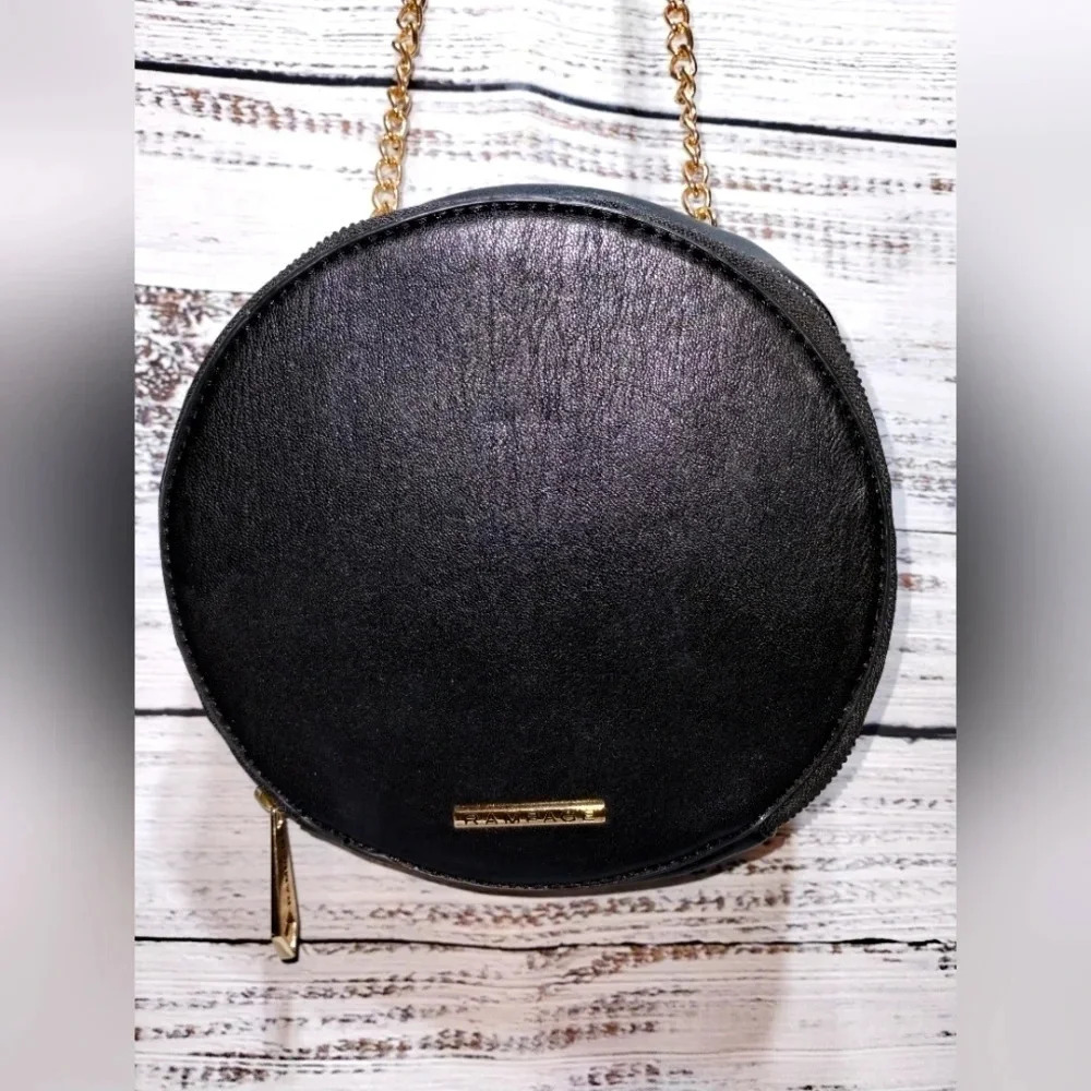 Rampage Round Black Wristlet‎ Crossbody Handbg Gold Chain Minimalist Party